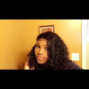 Meet your Posher, Adina
